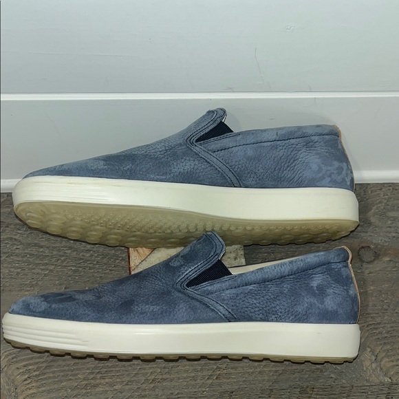ECCO Womens Soft Classic Marine Nubuck Slip On Sneakers - EU 40 / US 9-9.5 - Picture 5 of 10